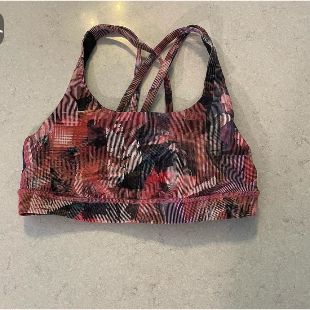 Lululemon sports bra size 4.